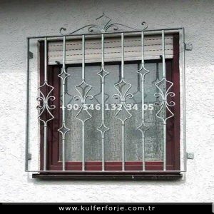 şık ve sağlam pencere korkuluk