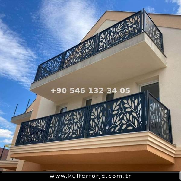 Çift Katlı Bina İçin Ferforje Balkon Korkuluğu