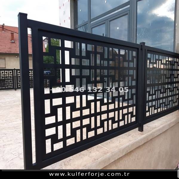 Lazer Kesim Desenli Balkon Korkuluk Modeli