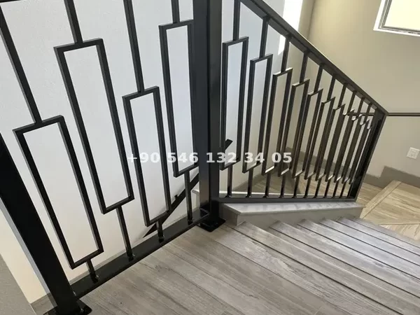 demir merdiven korkuluk DMK-1